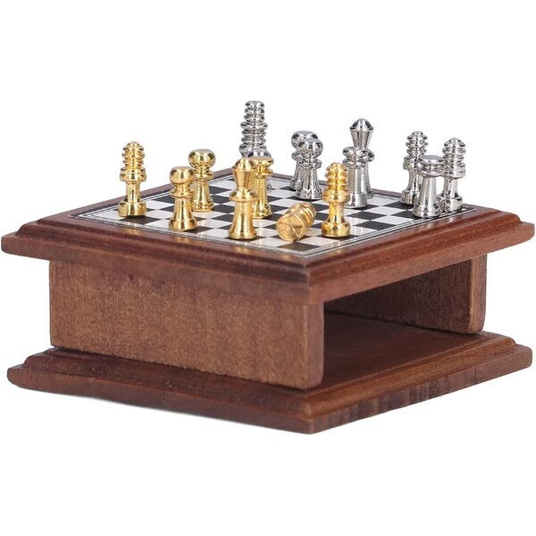 1:12 Miniatur-Schachspiel aus Birke und Metall für Puppenhäuser und Dekoration