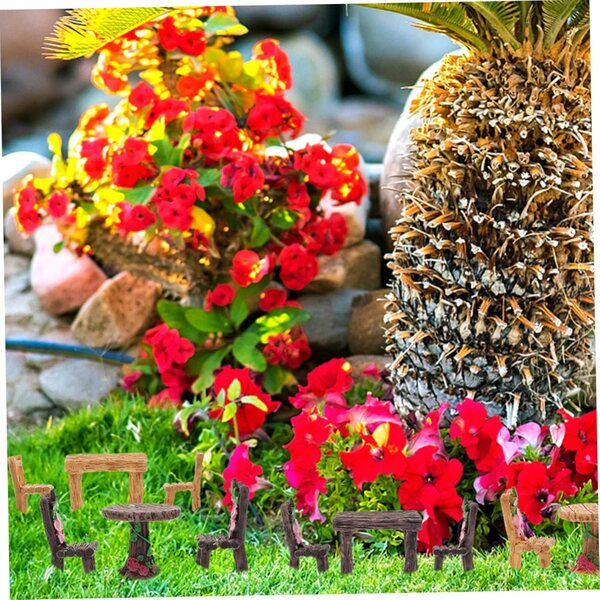 POPETPOP Mini Mobili da Giardino in Resina - Set 8 Tavoli e 16 Sedie Miniature