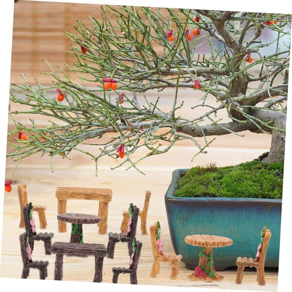 POPETPOP Mini Mobili da Giardino in Resina - Set 8 Tavoli e 16 Sedie Miniature