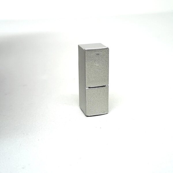 MagiDeal frigorifero miniatura 1/64 in resina per diorami e case delle bambole