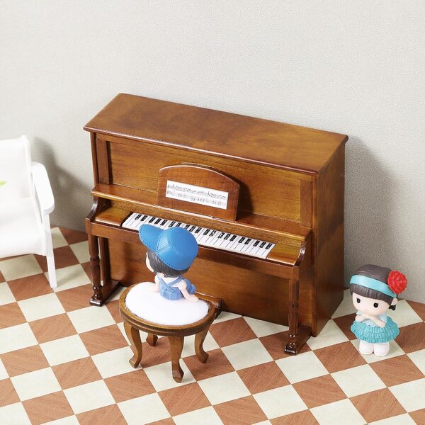 VICASKY Mini Pianoforte in Legno con Sgabello per Casa delle Bambole 5,2x3,7x3,3 cm