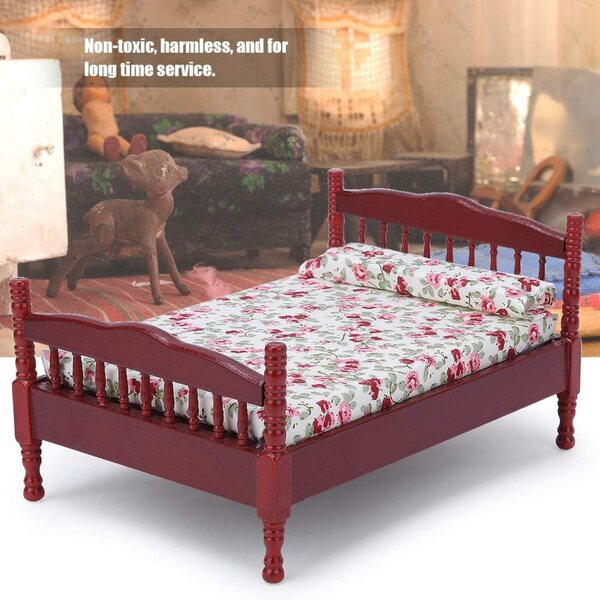 Letto in legno 1:12 marrone per casa delle bambole con piccolo motivo floreale