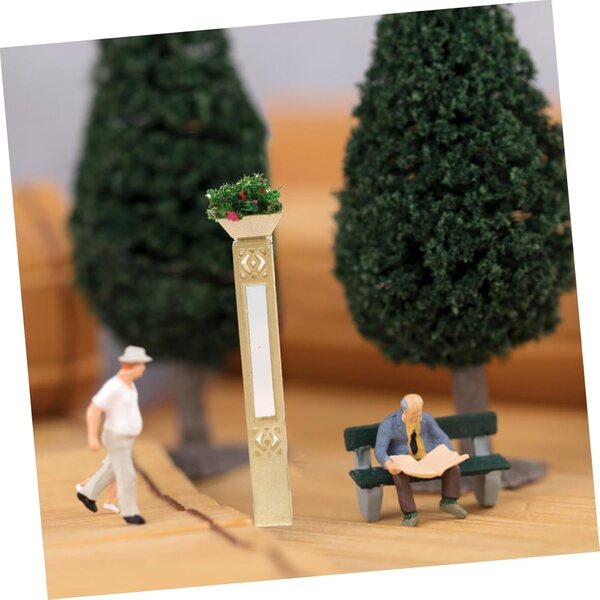 Set 4 Lampade LED Decorative Dorate per Miniature e Tavoli di Sabbia 1.4x7cm