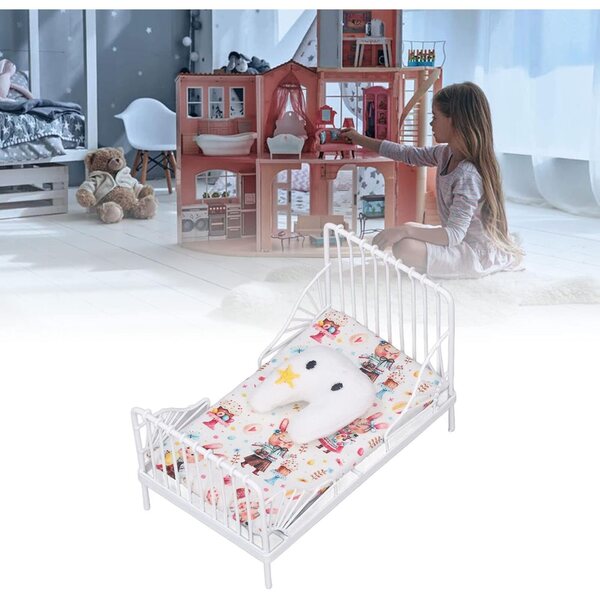 Mini letto metallizzato in scala 1:12 per casa delle bambole con cuscino decorativo bianco