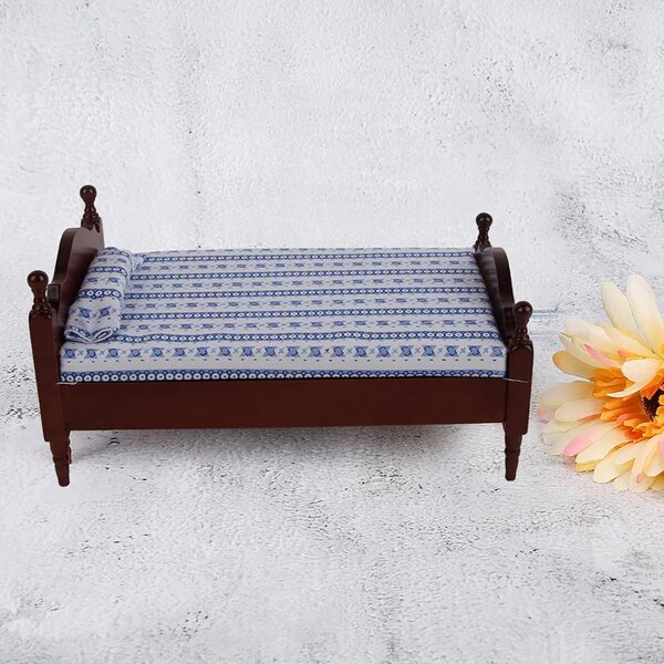 Letto miniatura in legno color sequoia 1:12 per casa delle bambole decorativa