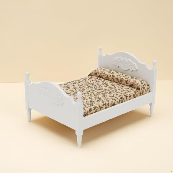 1:12 Puppenhaus-Holzbett mit weißer Vintage-Matratze und Kissen