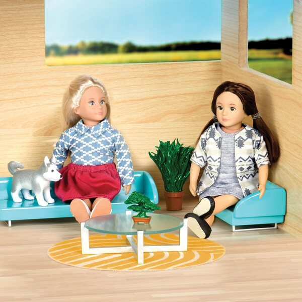 Set da soggiorno urbano per mini-doll Lori 16 cm: divano, tavolo, tappeto e pianta