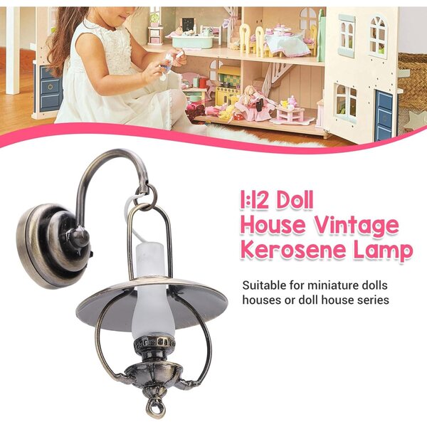 Vintage Wandleuchte für Puppenhaus 1:12 – Miniaturlampe im Kerosin-Stil