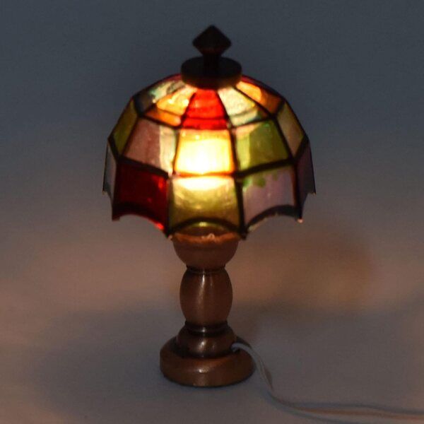 1:12 Miniatur-LED-Schreibtischlampe für Puppenhäuser mit Schirmschirm