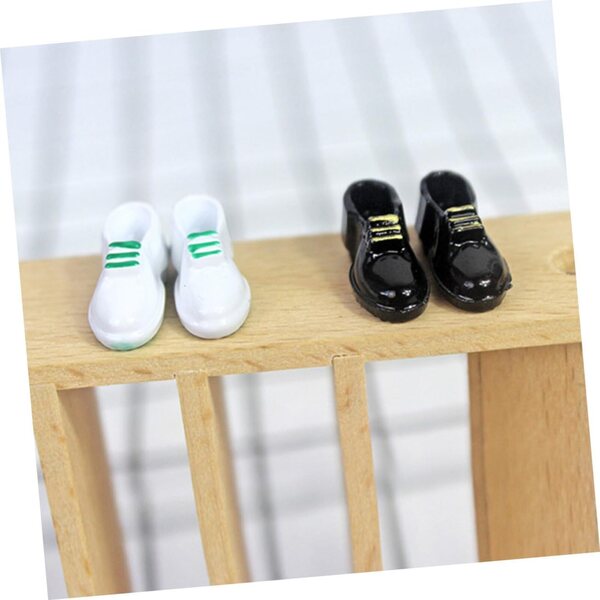 Hemobllo 8 Paia Mini Scarpe in Lega per Bambole Nero e Bianco, Accessori Realistici