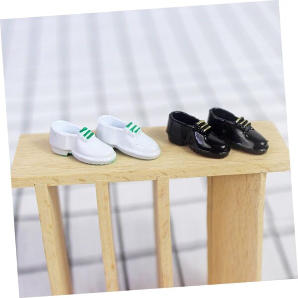 Hemobllo 8 Paia Mini Scarpe in Lega per Bambole Nero e Bianco, Accessori Realistici