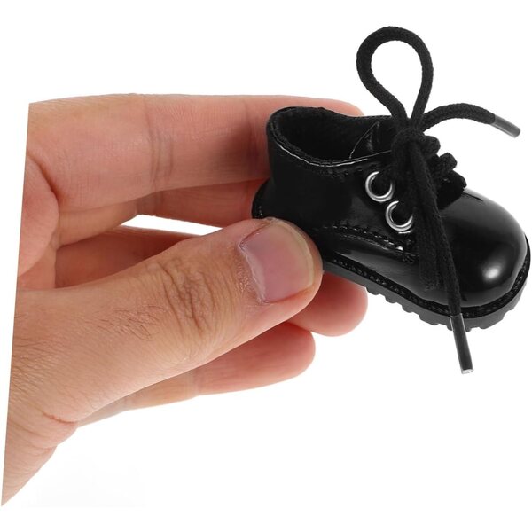 GALPADA Mini Scarpe in Pelle Artificiale per Bambole 15-20 cm – Nero Elegante
