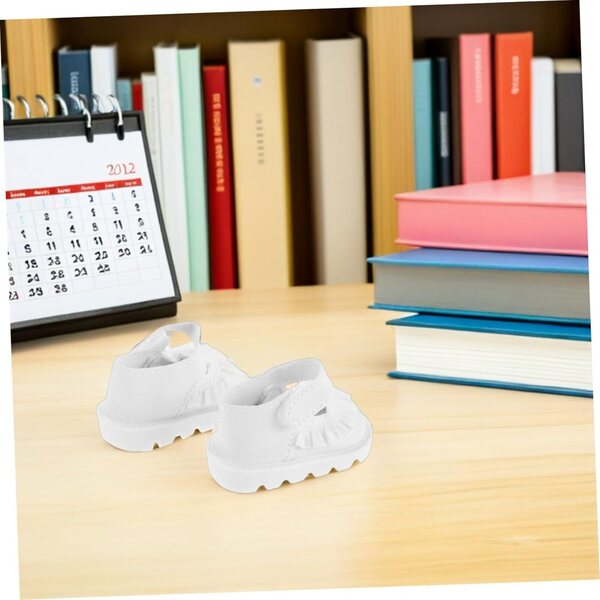 ORFOFE 2 Paar Mini-Puppenschuhe mit schwarzer und weißer Spitze, dekorative Accessoires