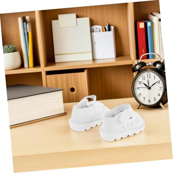 ORFOFE 2 Paar Mini-Puppenschuhe mit schwarzer und weißer Spitze, dekorative Accessoires