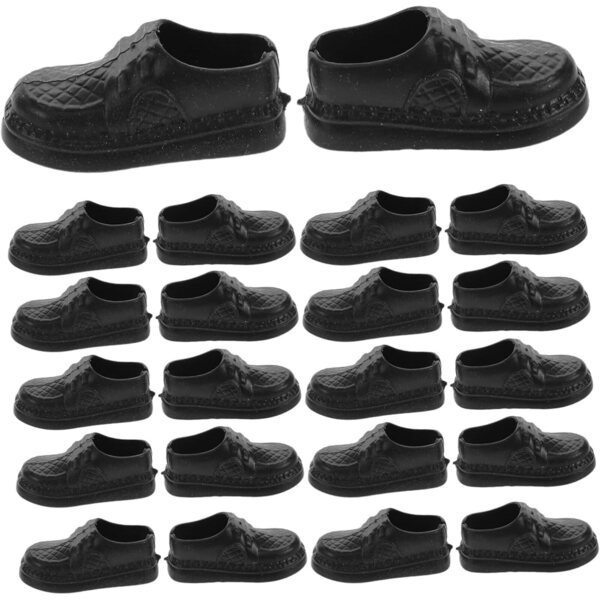 20 Paar Mini-Kunststoffschuhe für Puppen – Miniatur- und Rollenspielzubehör