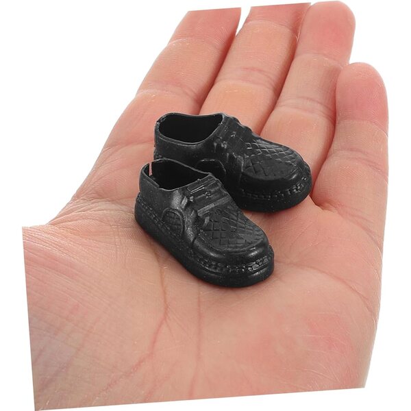 20 Paar Mini-Kunststoffschuhe für Puppen – Miniatur- und Rollenspielzubehör