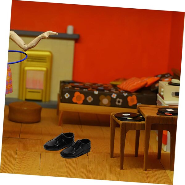 10 Paar schwarze Kunststoffschuhe für 1/6 Puppen in verschiedenen Stilen, elegant und leicht zu wechseln