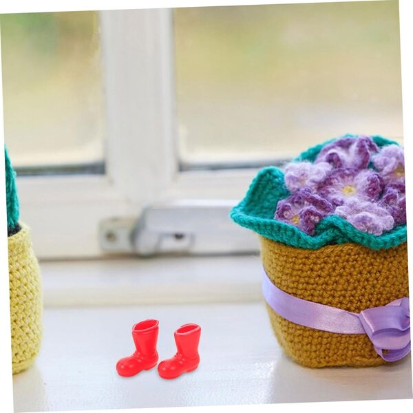 Mini Scarpe Rosse Decorazione 2 cm per Bambole – Set 50 Pezzi Plastica
