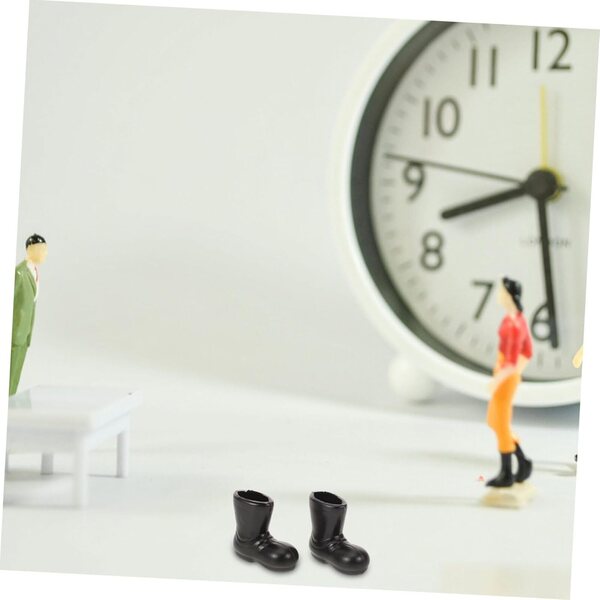 50 Mini Scarpe per Bambole Nere in Plastica Resistenti per Decorazioni e Miniature