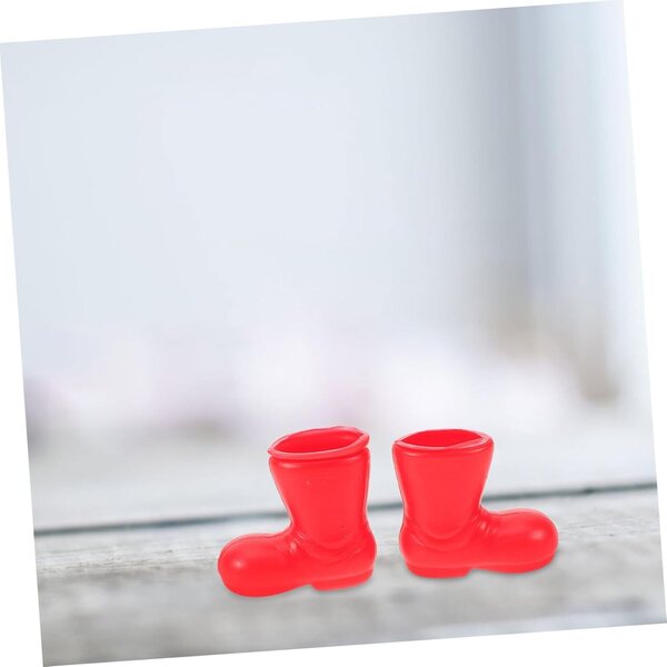 Mini-Stiefel aus rotem Kunststoff, 2 cm, für Puppen – Set mit 50 Teilen für Dekorationen und Bastelarbeiten