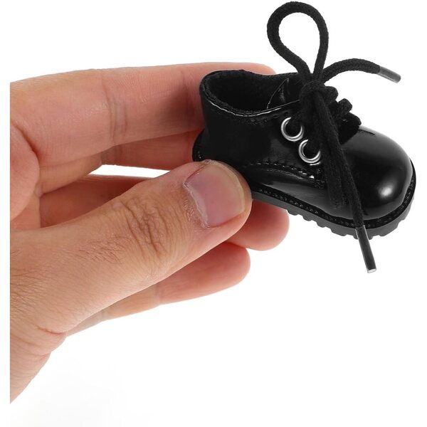 Scarpe Miniature in Similicuoio per Bambole – Design Elegante e Perfetto Fit 15-20 cm