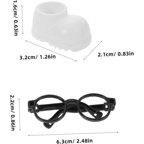 Set Mini Accessori bambole: 10 Scarpe Bianche e 10 Occhiali Rotondi in Plastica