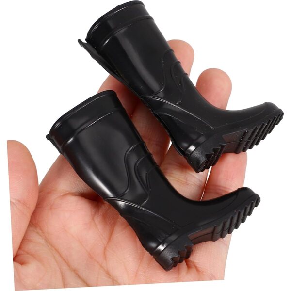 8 Paia Scarpe Miniature per Bambole in Plastica Colorate e Resistenti