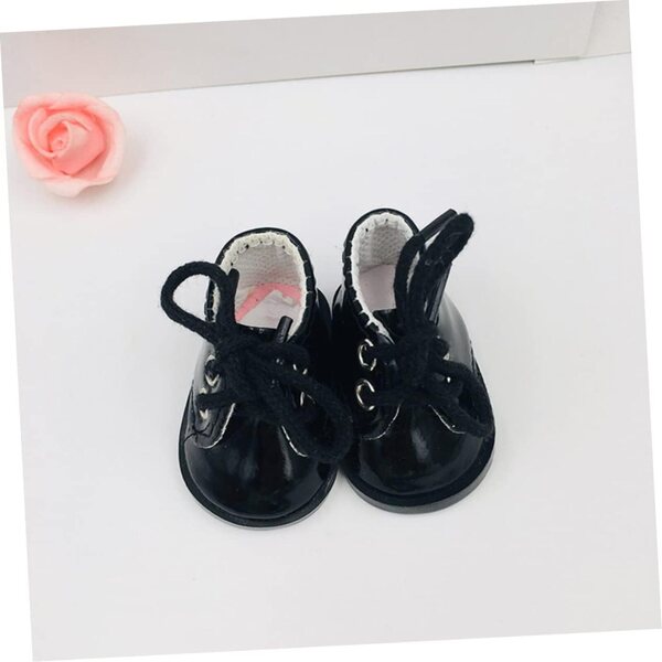 Schwarze Mini-Stoffschuhe für Puppen – dekorative Accessoires für Puppenhäuser