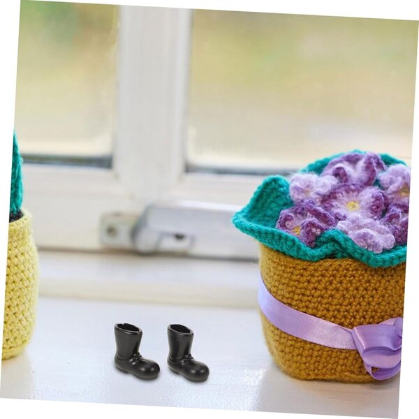 50 Mini Scarpe per Bambole Decorazioni e Accessori per Casa delle Bambole in Plastica