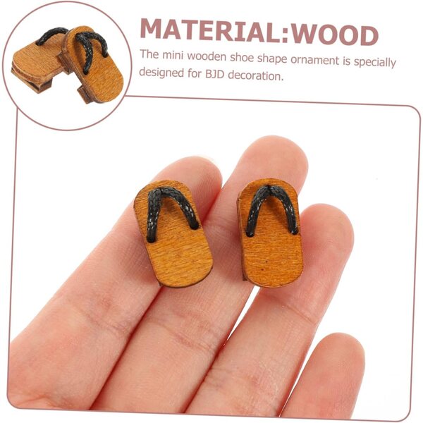 Mini Sabot in Legno per Casa delle Bambole - Accessorio Decorativo Realistico e Resistente