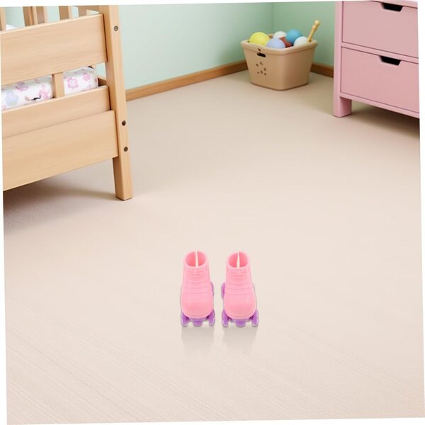3 paia di pattini a rotelle miniatura per bambole in plastica rosa - accessori decorativi