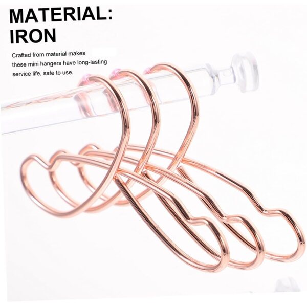 Set mit 5 Miniatur-Cintres für Puppenkleidung in Eisen-Roségold, 12 x 7,5 cm