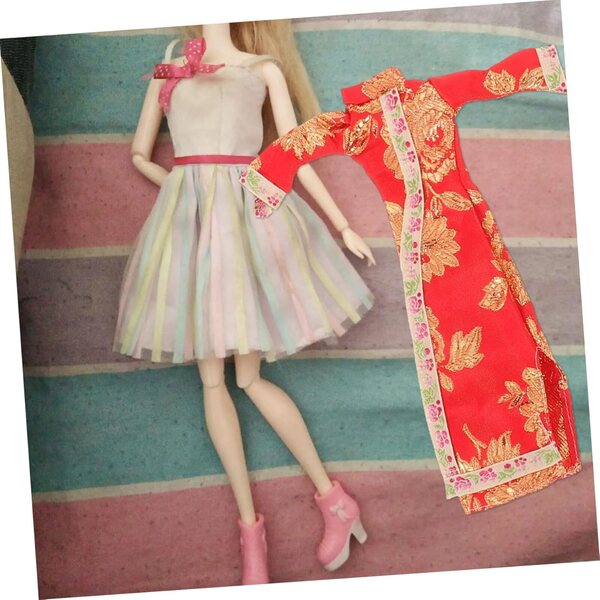 4 Set di Abiti Cheongsam Tradizionali per Bambole – Accessori Eleganti in Stile Vintage