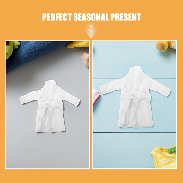 Set 2 Peignoirs di Natale per Bambole 30 cm in Tessuto Morbido Bianco