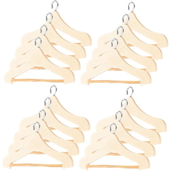 Set 18 Cintres Miniature in Legno per Casa delle Bambole – Eleganti e Pratici