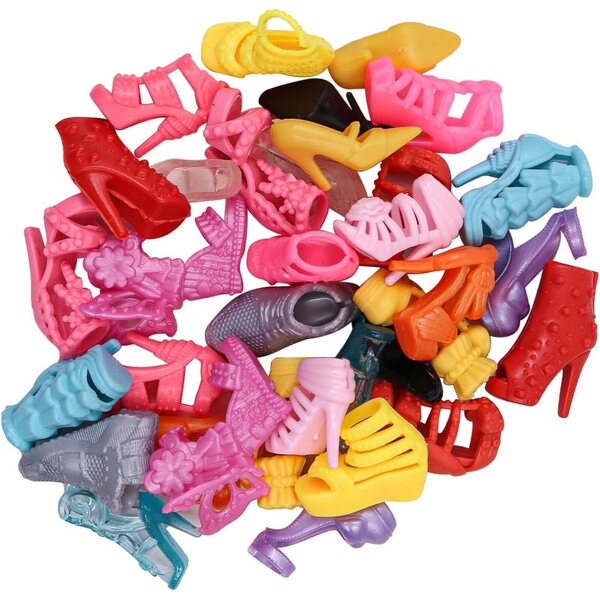 32-teiliges Kleidungs- und Zubehörset für 11,5-Zoll-Puppen mit 5 Prinzessinnenkleidern und 10 Minikleidern