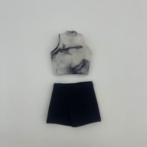 2-teiliges Bekleidungsset für 1/6 weibliche Figuren: Sommeroberteil und Shorts aus Stoff