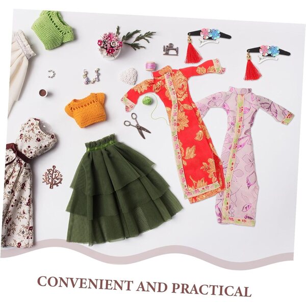 Set 4 Miniature Cheongsam per bambole Dress Tradizionali Cinesi Eleganti