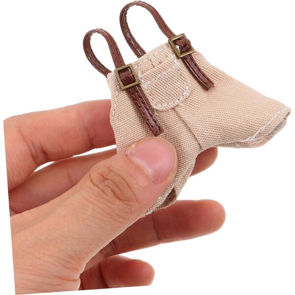 Salopette in Tessuto per Bambole, Mini Pantaloni con Bretelle Beige, Abbigliamento Creativo per Giochi di Vestizione