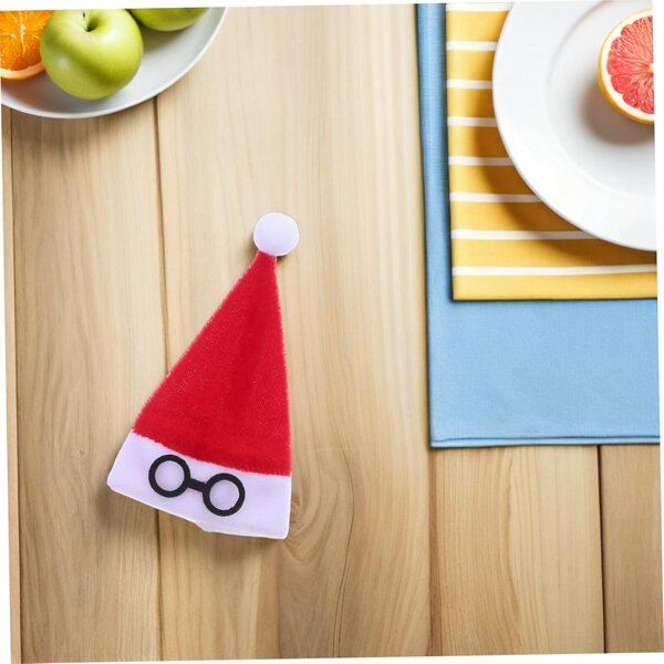 Set mit 10 Mini-Weihnachtsmannmützen aus Flanell für Weihnachtsdekorationen und Partyzubehör