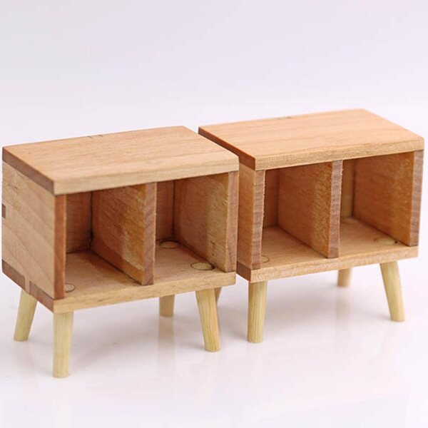 Miniaturtisch aus Holz für Puppenhaus 1:12, ohne Schubladen