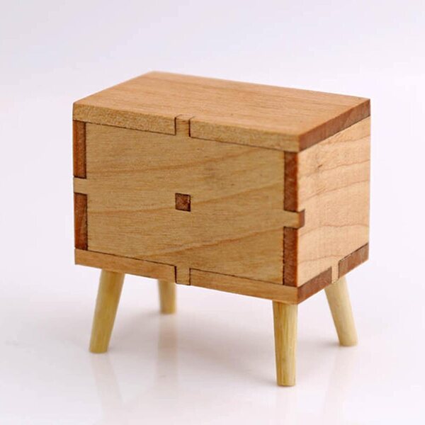Miniaturtisch aus Holz für Puppenhaus 1:12, ohne Schubladen