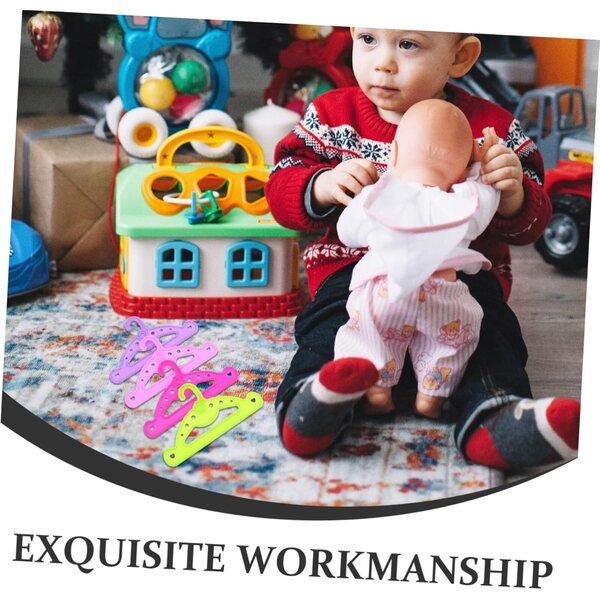 Set mit 16 farbigen Mini-Kunststoffgürteln für Puppenkleidung – Organisationszubehör