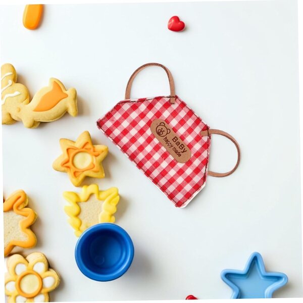 Set mit 6 Vintage-Tabletts in Denim und Karos für Puppen, Miniatur-Accessoires