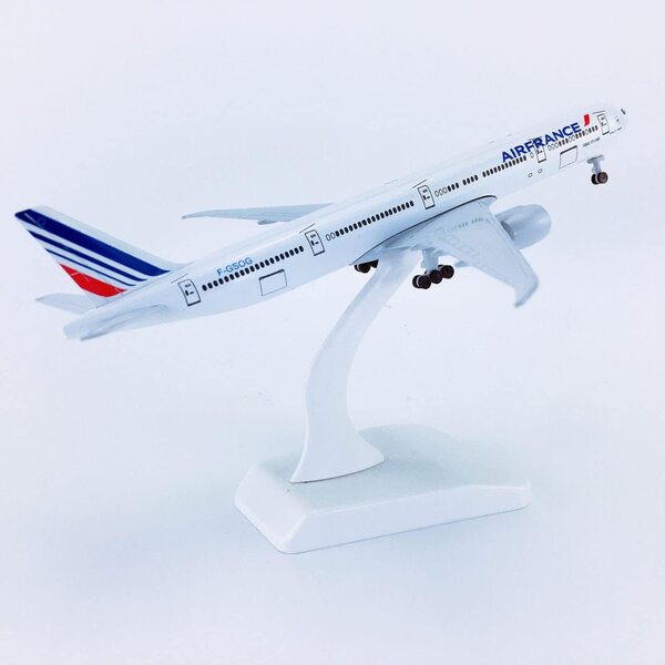 Frankreich B777 MOUDOAUER 1:300 Flugzeugmodell mit beweglichen Rädern und Ausstellungsständer