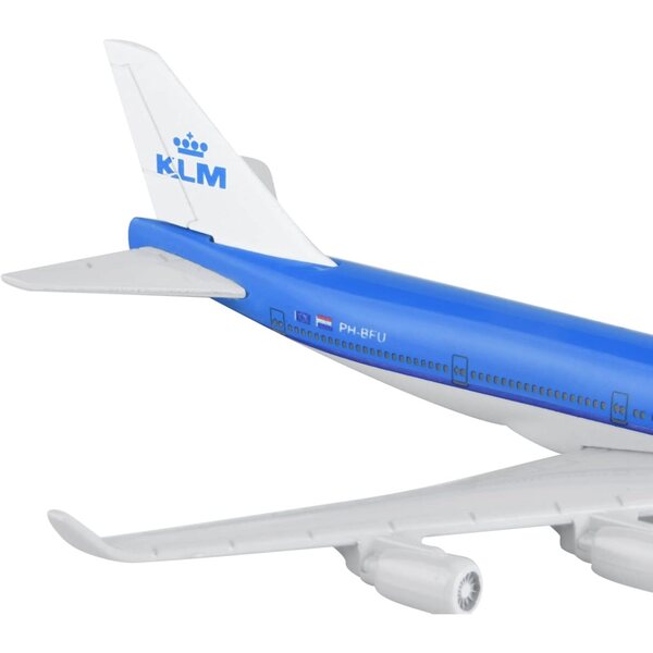 KLM B747 1:400 Flugzeugmodell aus Verbundmaterial mit dekorativer Stütze