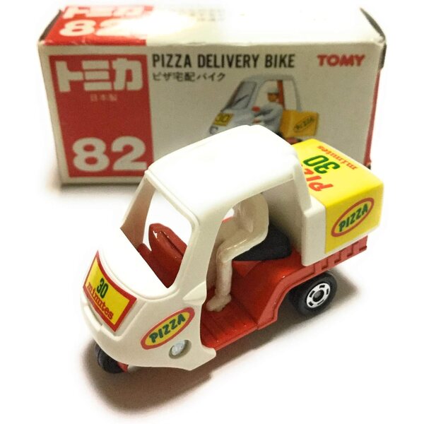 Tomica 82 Vélo de Delivery Pizza mit Puppe – Detailliertes Modell und Sammelspielzeug