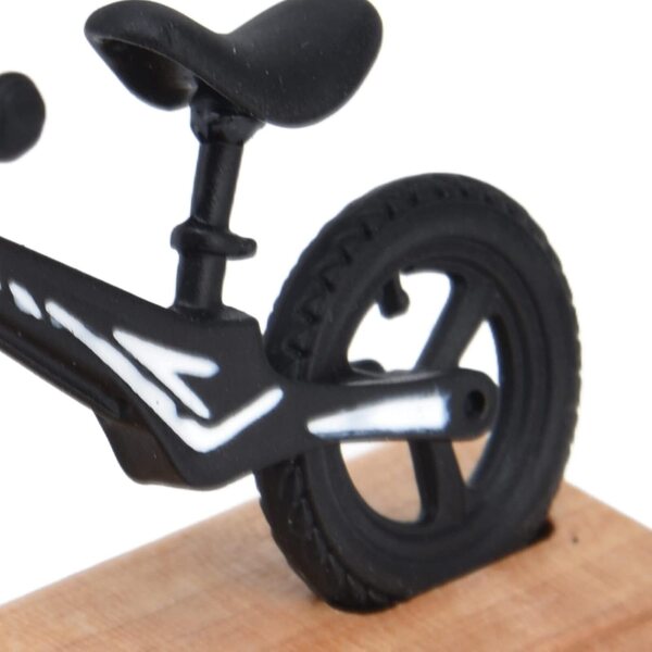 Miniatur-Metallfahrrad für Puppenhäuser mit Holzsockel – Schwarz