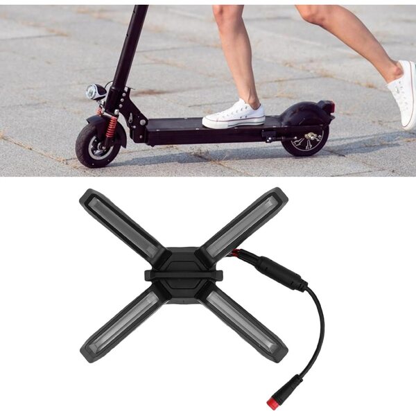 X-förmiges Tagfahrlicht für ZT3 Pro Scooter aus stoß- und wetterbeständigem ABS