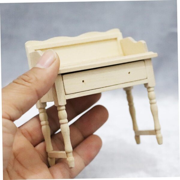 Mini Scrivania in Legno Beige per Casa delle Bambole - Tavolo Semicircolare da Ufficio